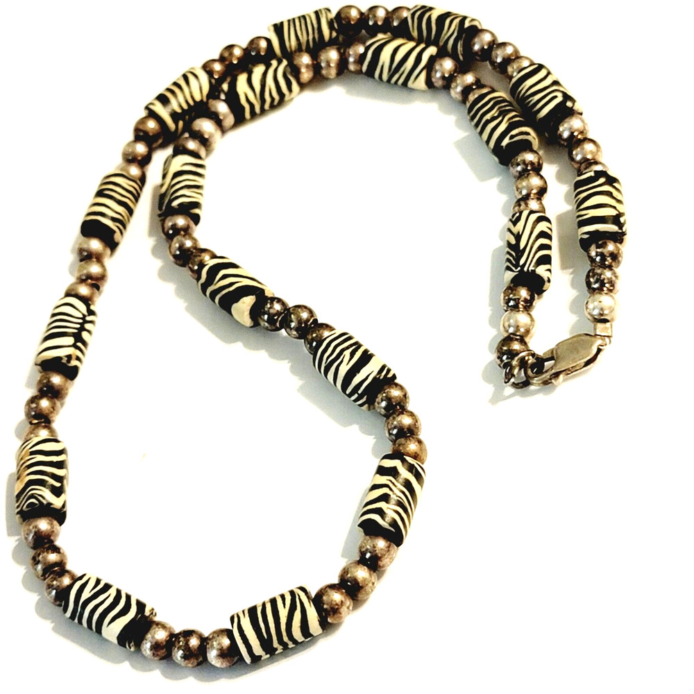 Vintage Zebra Pattern Beaded Necklace Black White Tribal Silver-tone 18” bk01-55